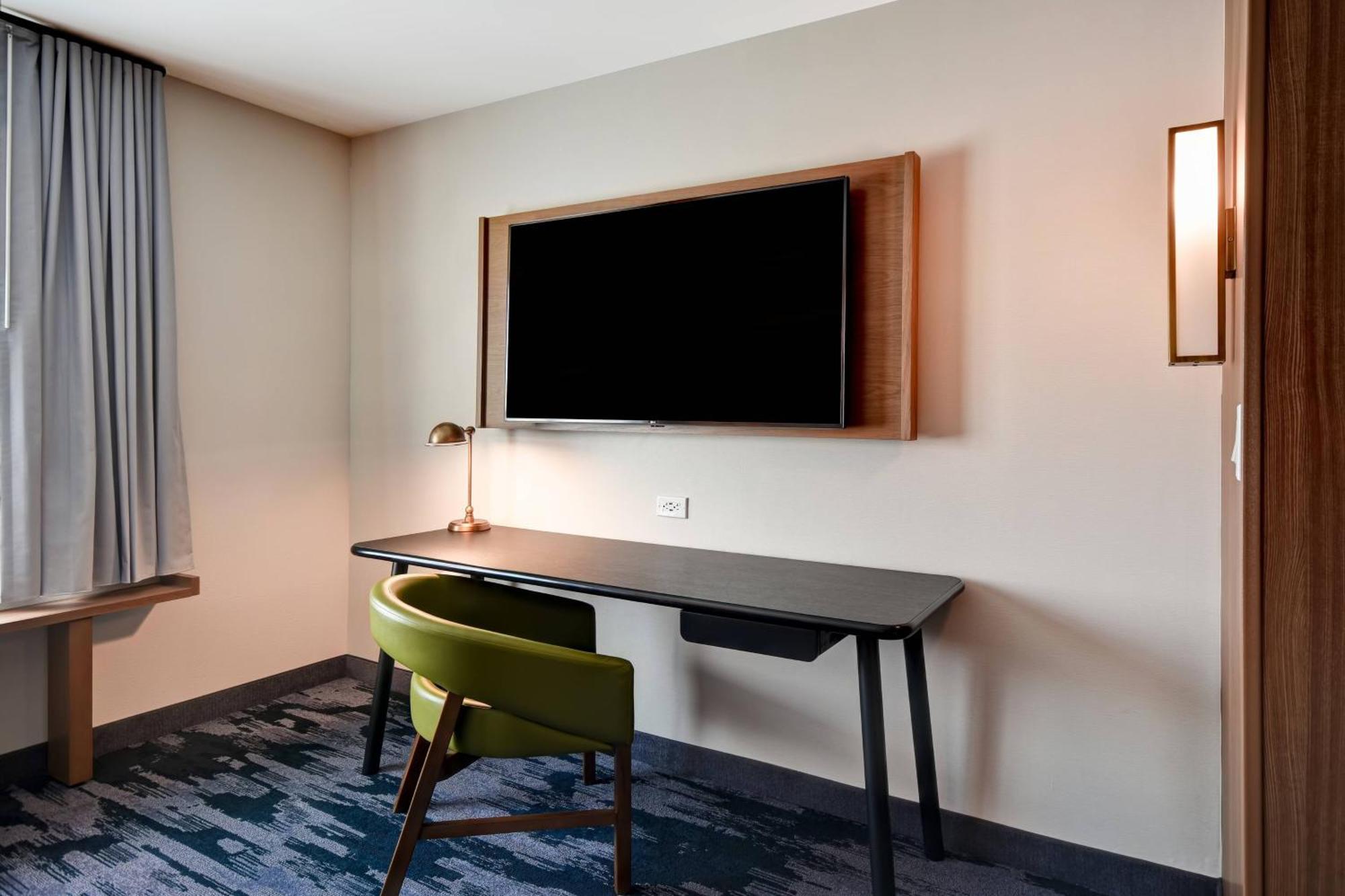 Fairfield Inn & Suites By Marriott Plymouth Bagian luar foto