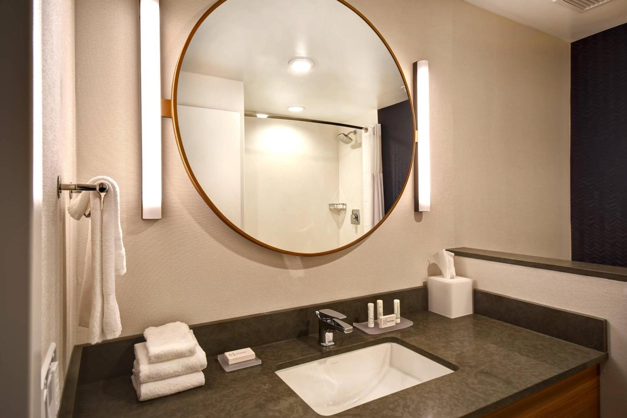 Fairfield Inn & Suites By Marriott Plymouth Bagian luar foto